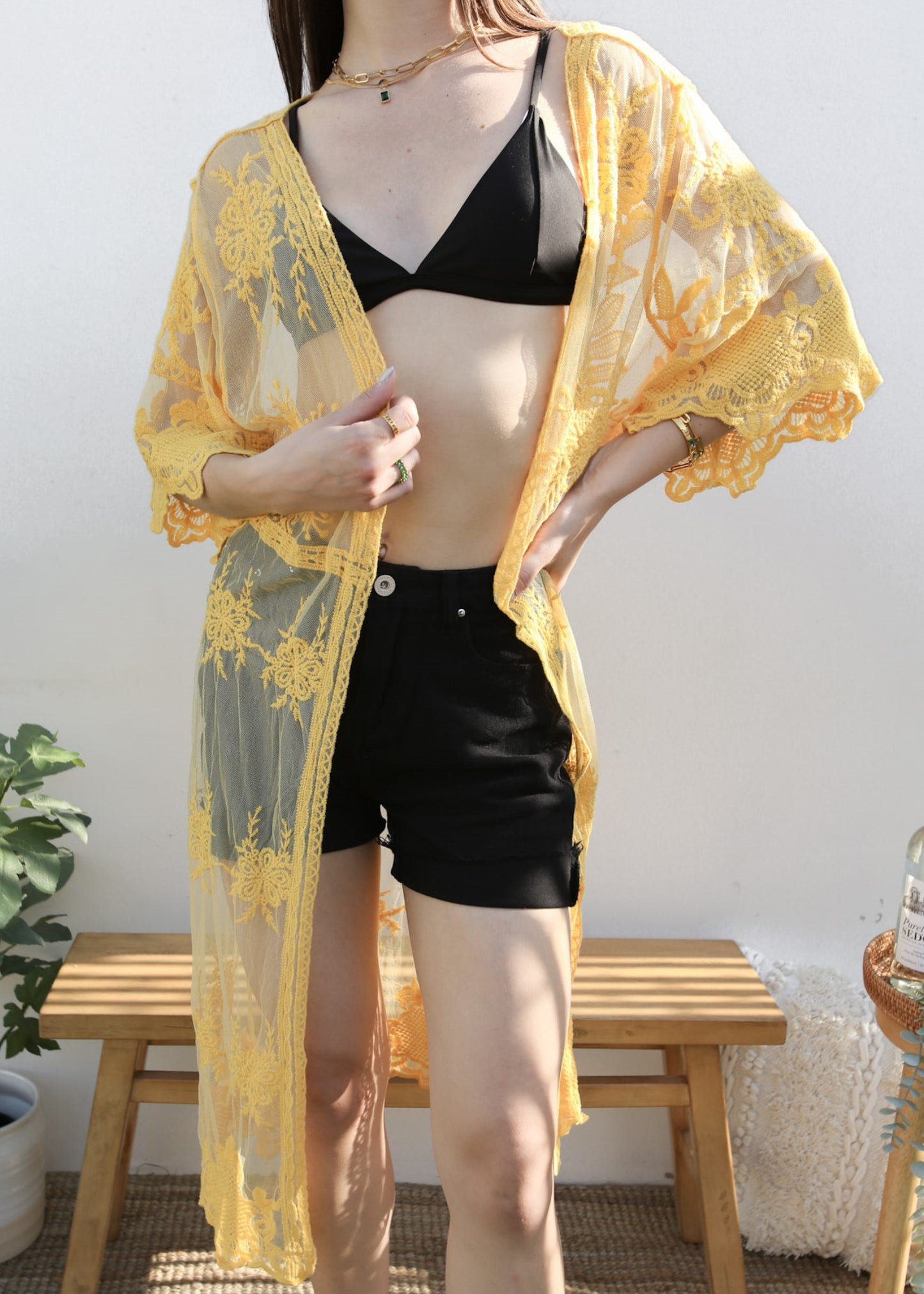 Kimono largo con bordado de encaje floral