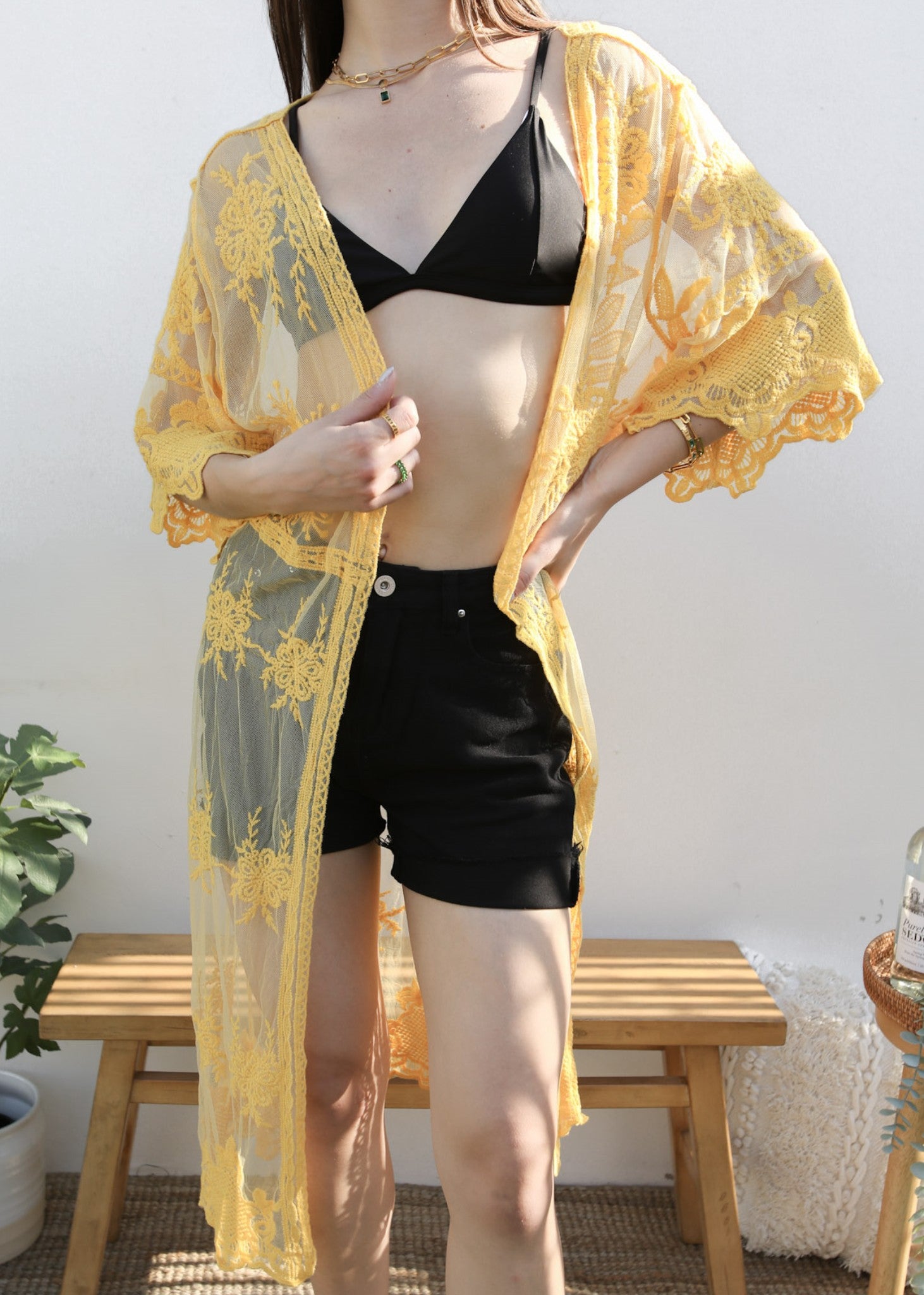 Kimono largo con bordado de encaje floral