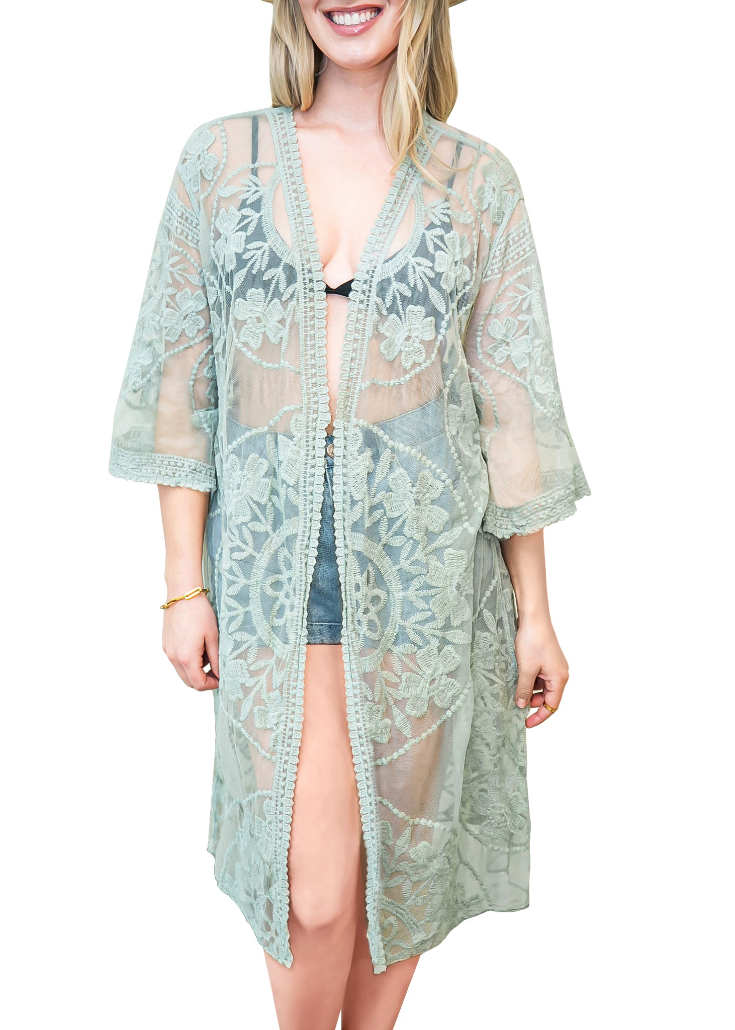 Cárdigan tipo kimono con bordado floral y mariposas