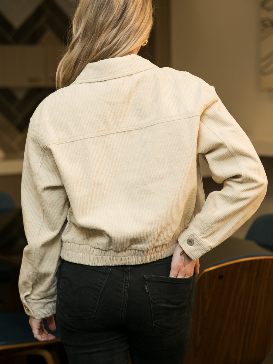 Chaqueta de pana con cuello abotonado