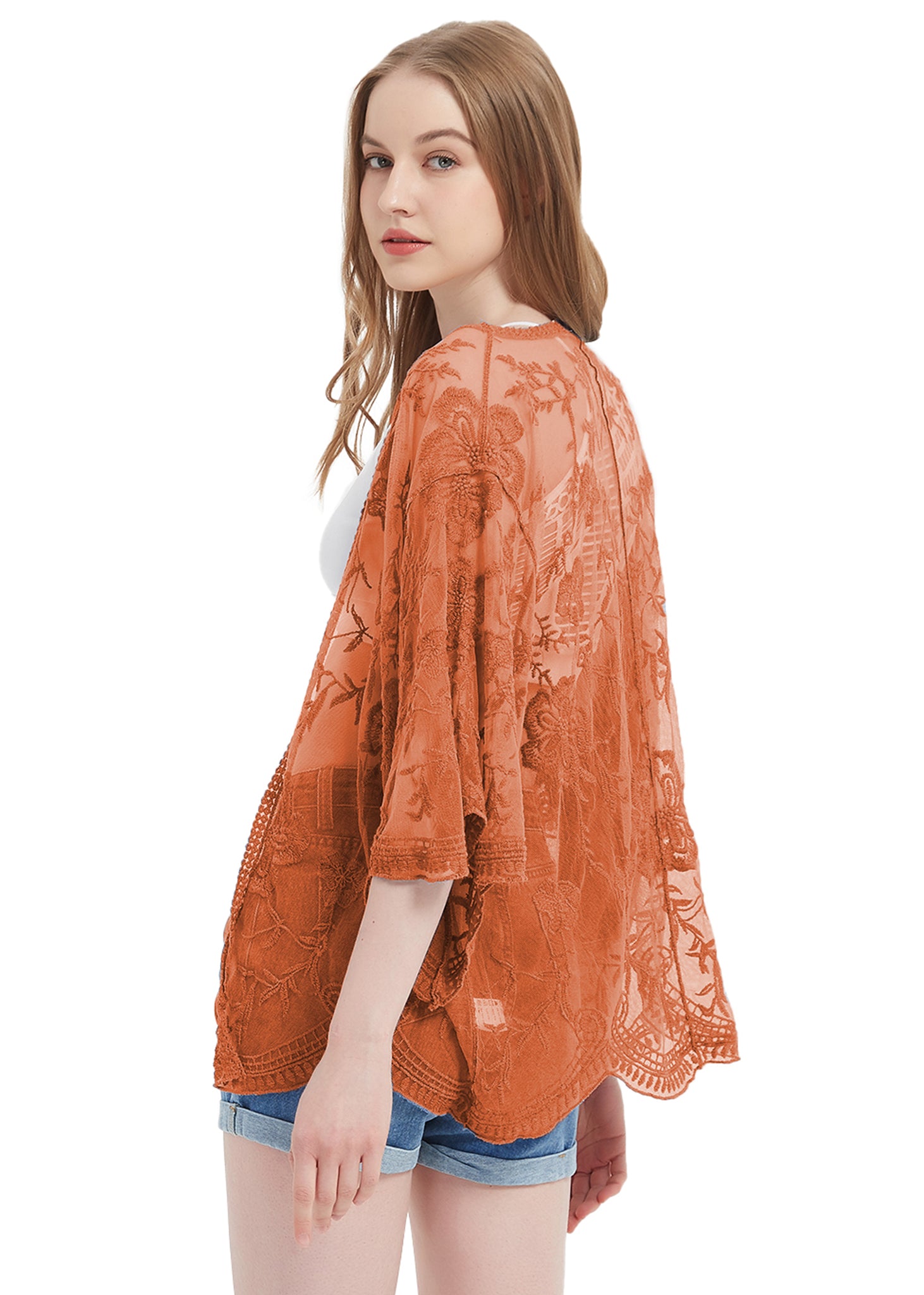 Cárdigan corto tipo kimono con encaje bordado y medias mangas 