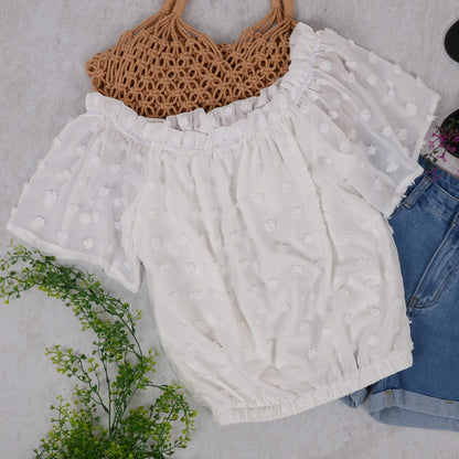 Blusa delicada con hombros descubiertos