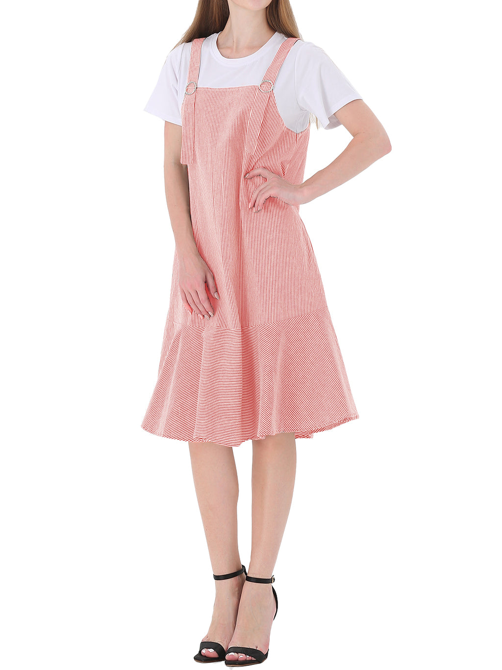 Vestido elegante con delantal y volantes