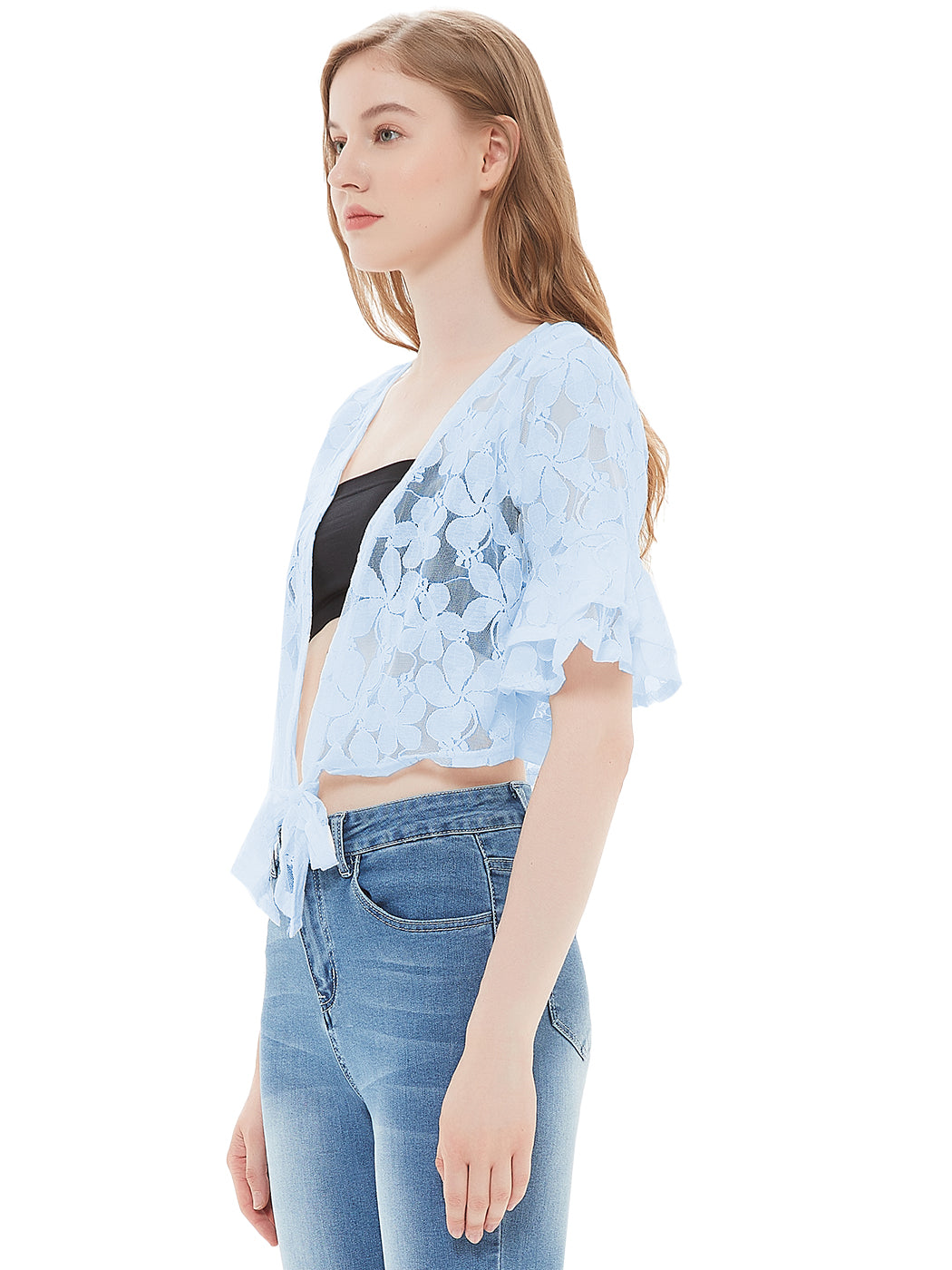 Bolero corto de manga corta con encaje floral de crochet