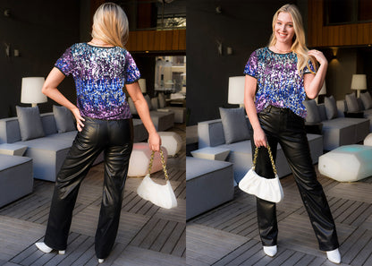 Blusa de cuello redondo con mangas cortas y lentejuelas brillantes
