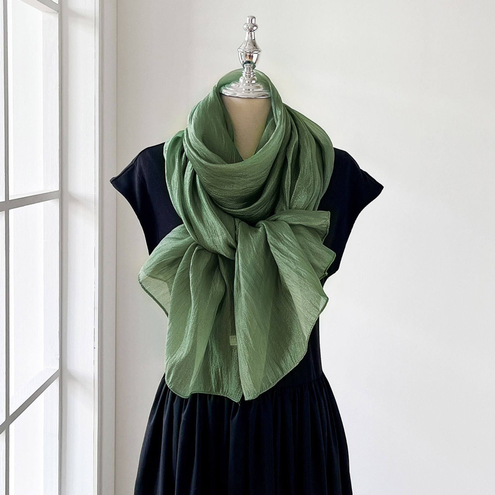 Lightweight Solid Color Fashion Scarf Elegant Long Wrap Shawl 70.5¡Á27.5 Inches
