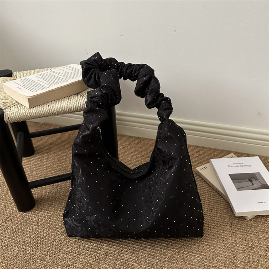 Shoulder Bag with Zipper Closure for Everyday Use