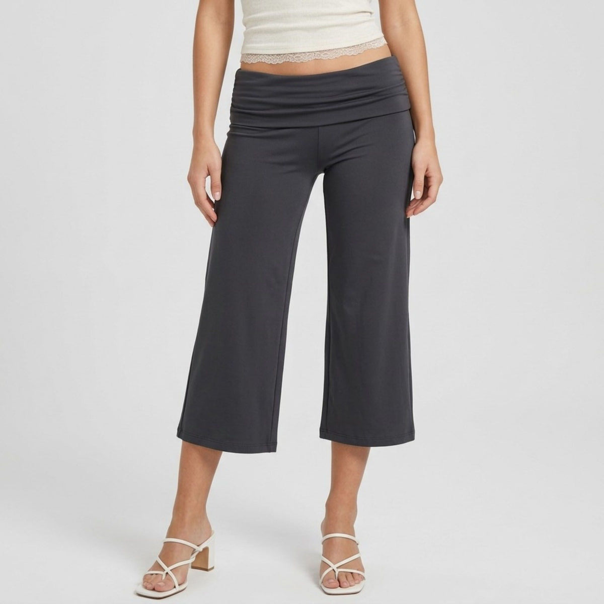 Foldover Waistband Cropped Wide-Leg Trousers Eye-Catching