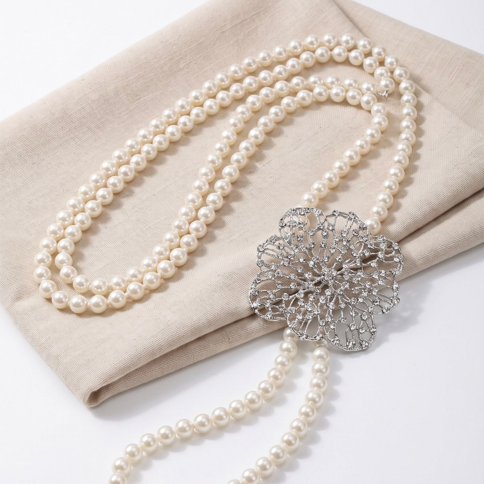 Filigree Crystal Flower Pearl Waist Chain Adjustable Elegant Body Belt Luxury Floral Waist Jewelry 47.2in