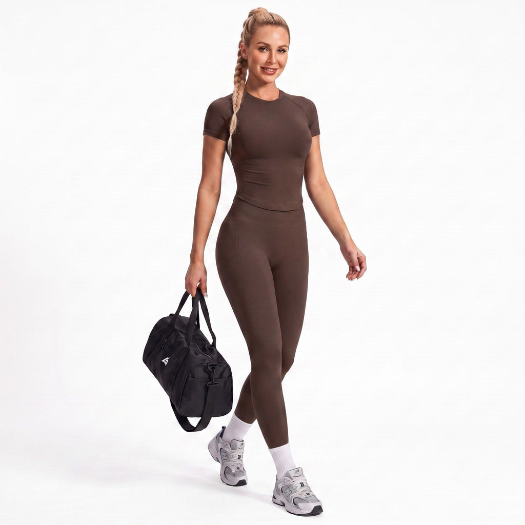 Fitted Raglan Short Sleeve Workout Top Crew Neck Athletic Shirt for Training and Athleisure