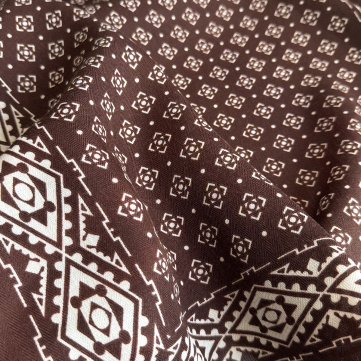 Geometric Print Square Scarf Lightweight Neck Hair and Handbag Fashion Accessory 26.8¡Á26.8 Inches