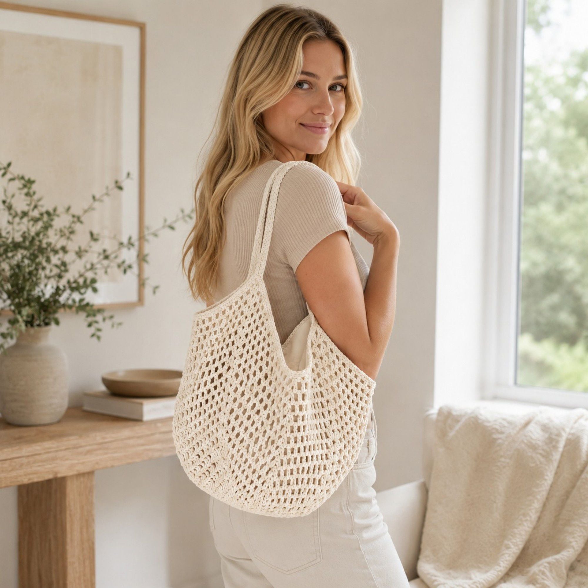 Woven Shoulder Bag - Lightweight Summer Tote for Beach and Vacation