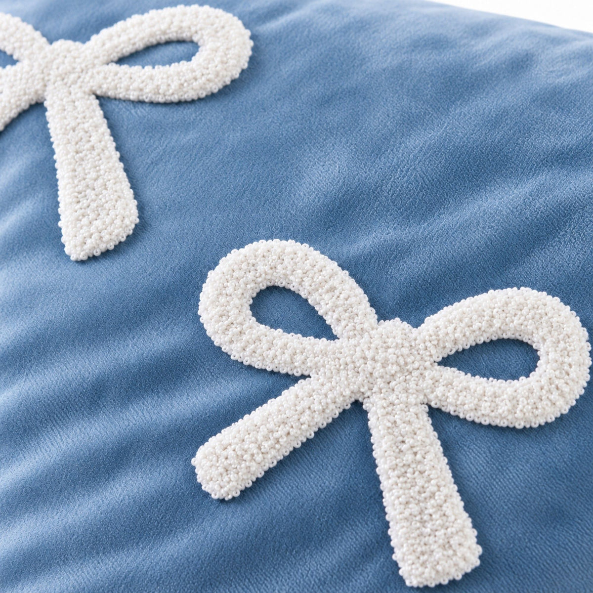 1 Piece Decorative Bow Throw Pillow Cover Soft Velvet Christmas Accent 18 x 18 Inch