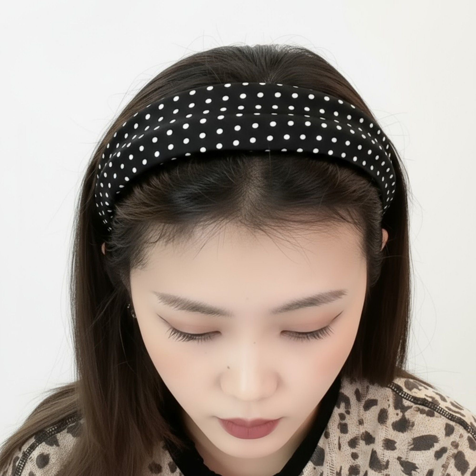 Polka Dot Padded Headband with Smooth Fabric Finish and Retro Style