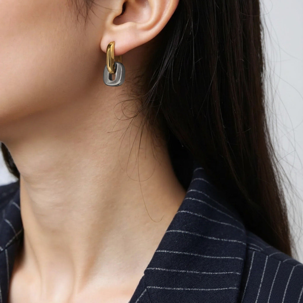 Women's Modern Polished Linked Hoop Earrings with Geometric Chain-Inspired Design and Smooth High-Shine Finish