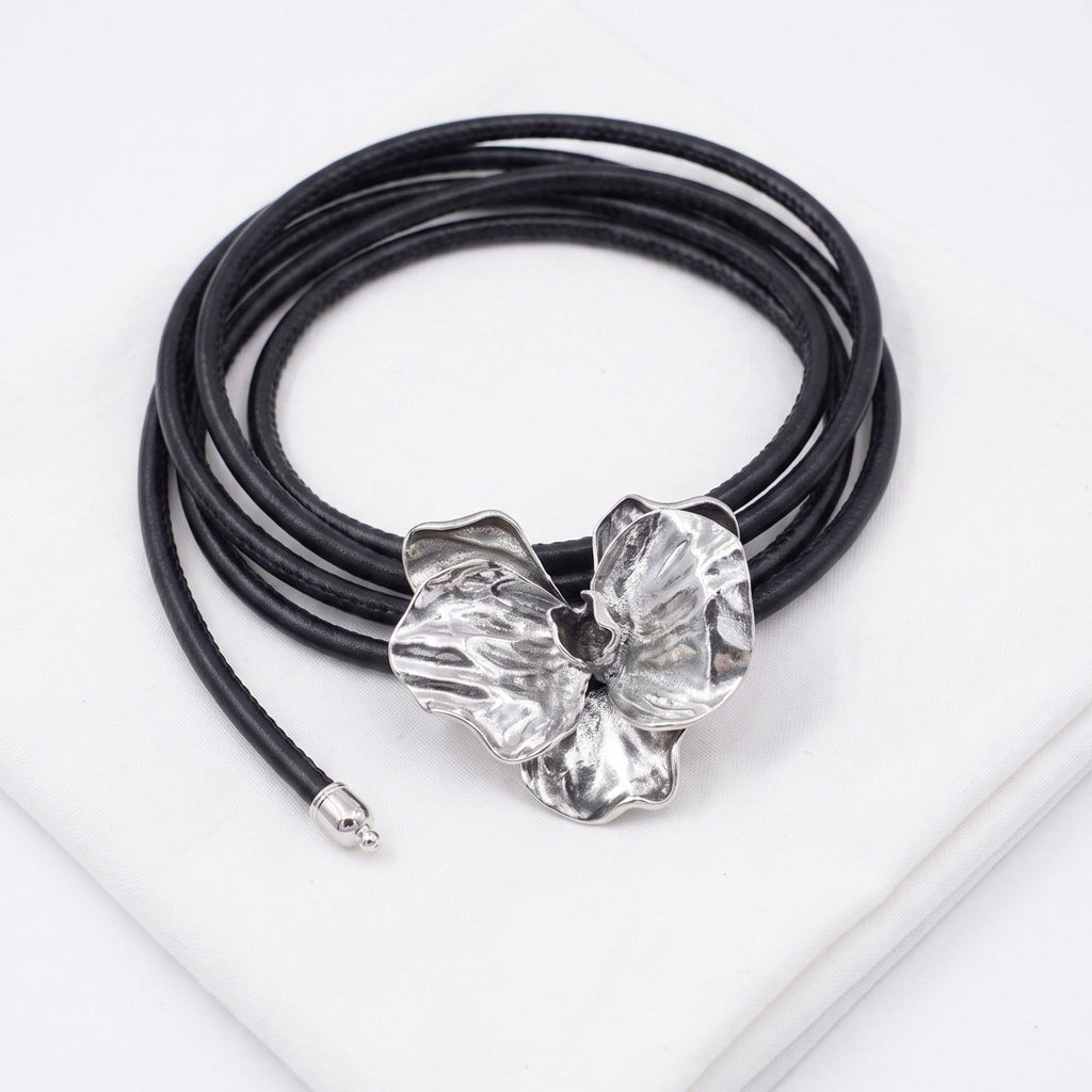 Three-Petal Flower Leather Waist Rope Adjustable Vintage Body Belt Floral Inspired Waist Jewelry 47.2in- Silver