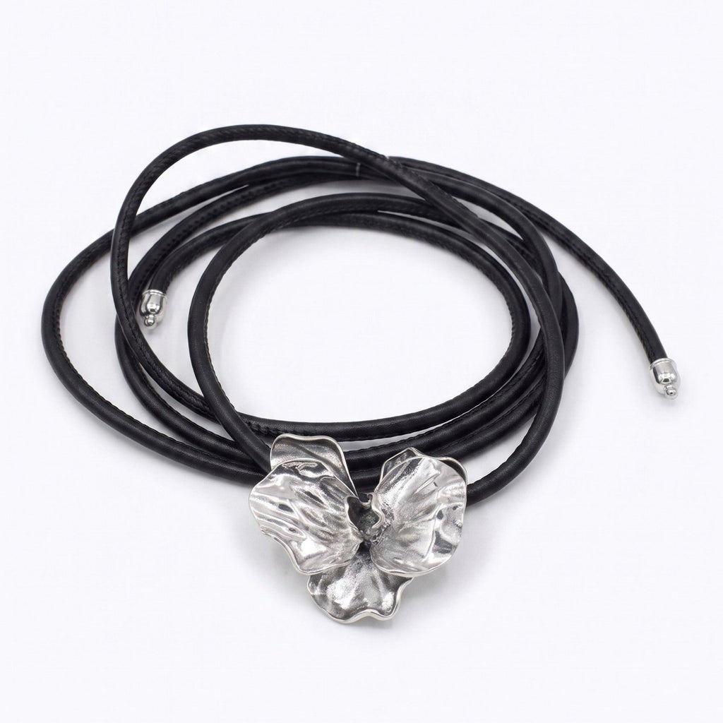 Three-Petal Flower Leather Waist Rope Adjustable Vintage Body Belt Floral Inspired Waist Jewelry 47.2in- Silver