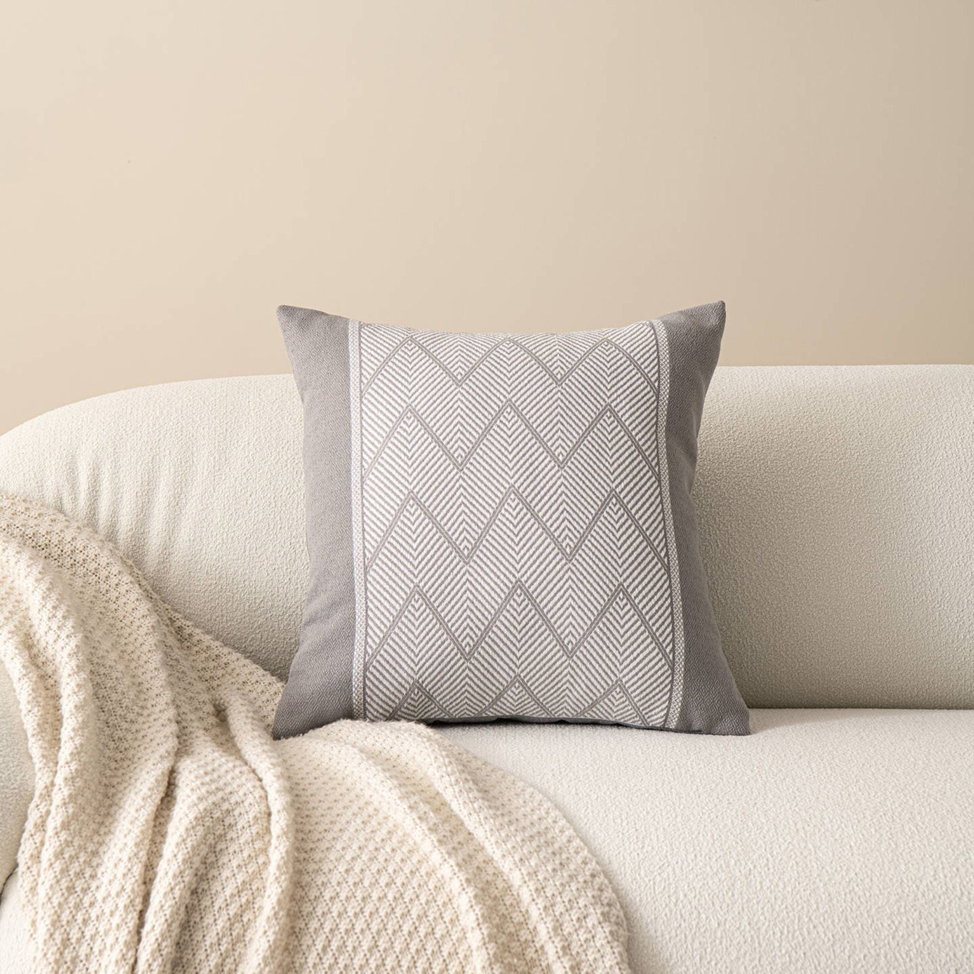Decorative Throw Pillow Cover 17.7*17.7in Soft Cotton Fabric, Modern Chevron Pattern