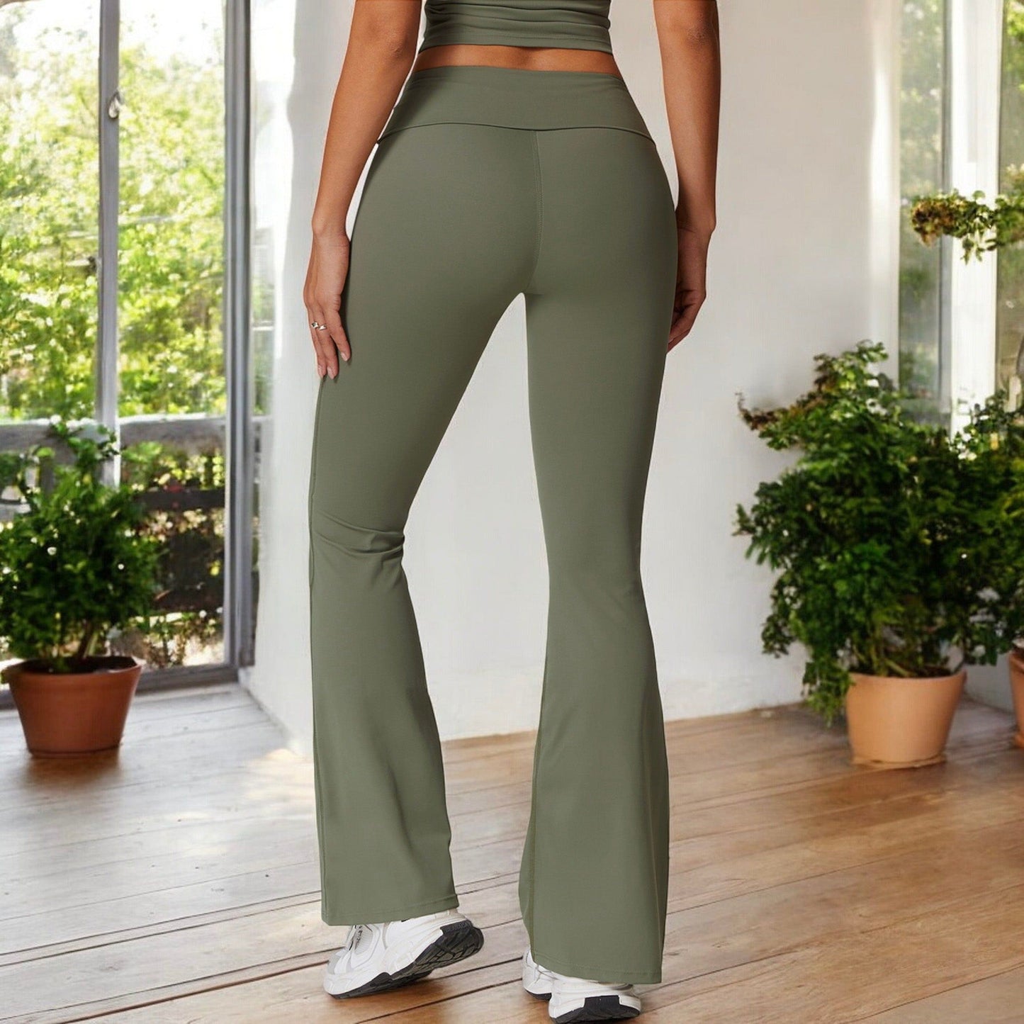 Flared High Waist Yoga Pants for Activewear and Everyday Comfort