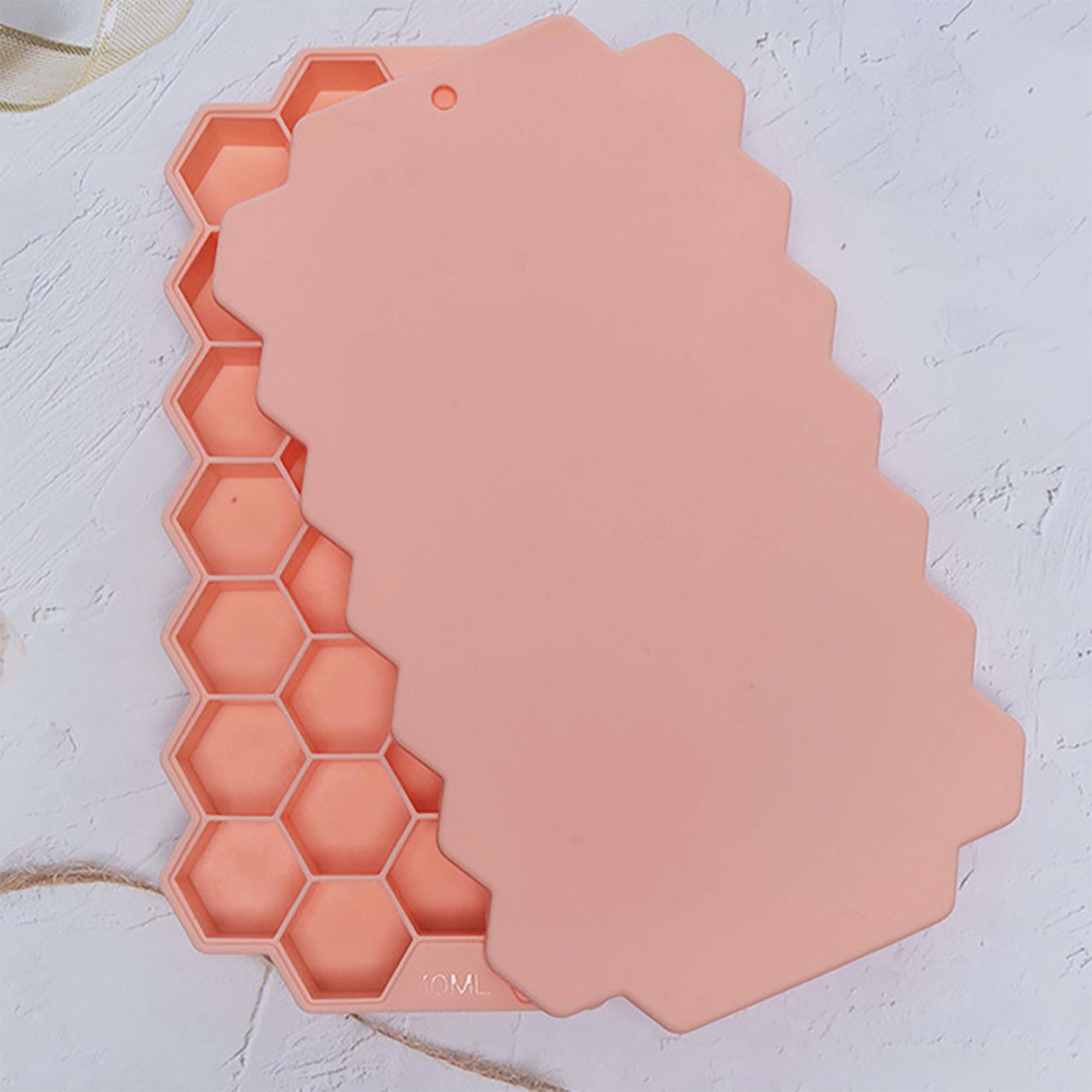 2-Piece Honeycomb Ice Cube Tray - 37-Grid Flexible Mold with Spill-Resistant Lid
