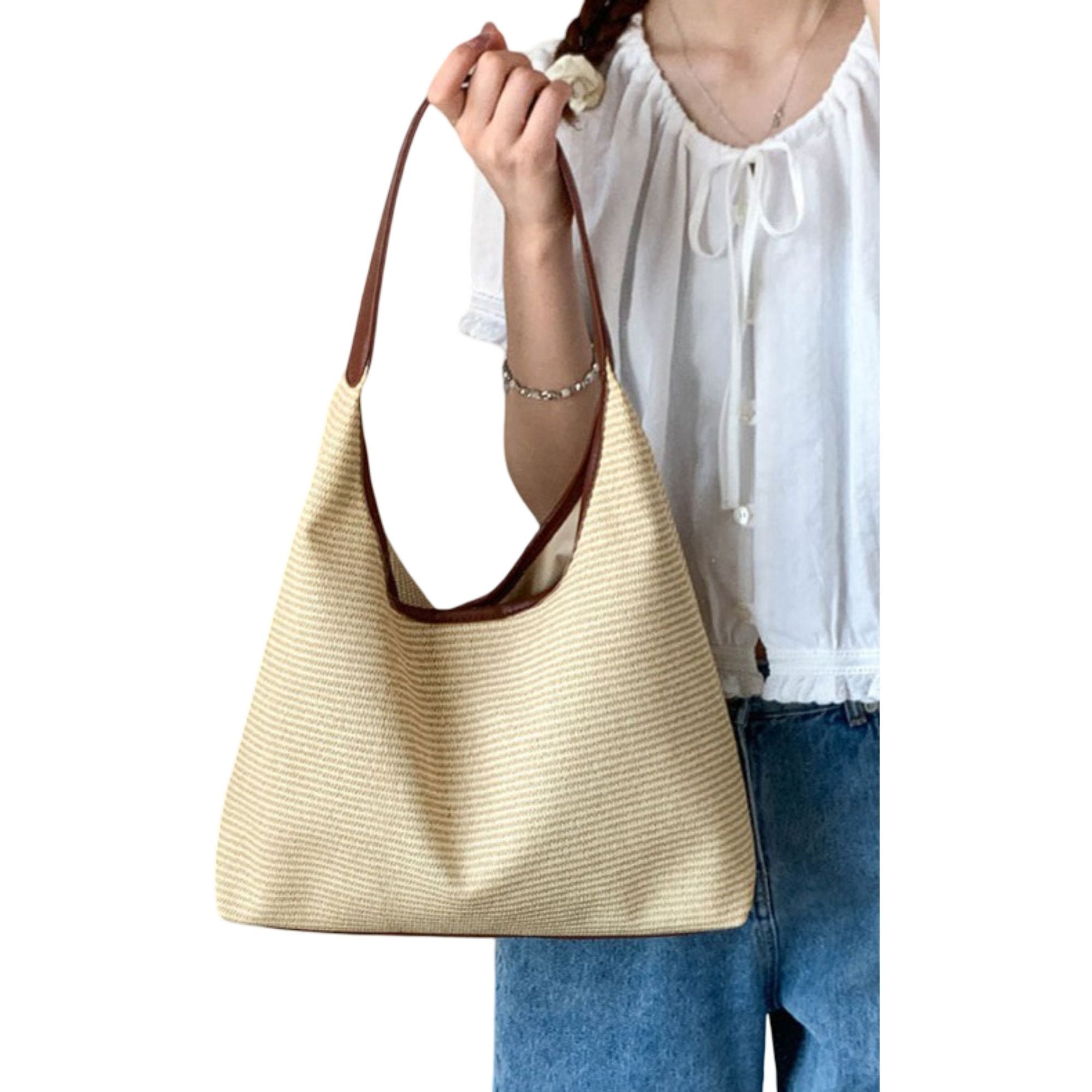 Canvas Shoulder Bag with Magnetic Closure and Fixed Strap