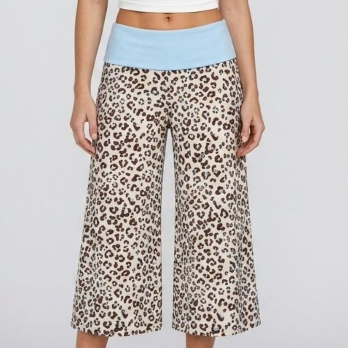 Contrast Foldover Waistband Leopard Print Cropped Trousers