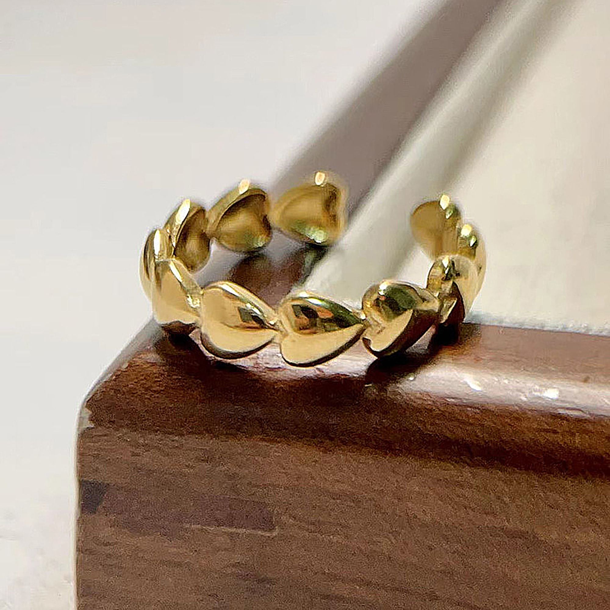 Women's Dainty Stackable Heart-Shaped Statement Ring for Daily & Romantic Styling