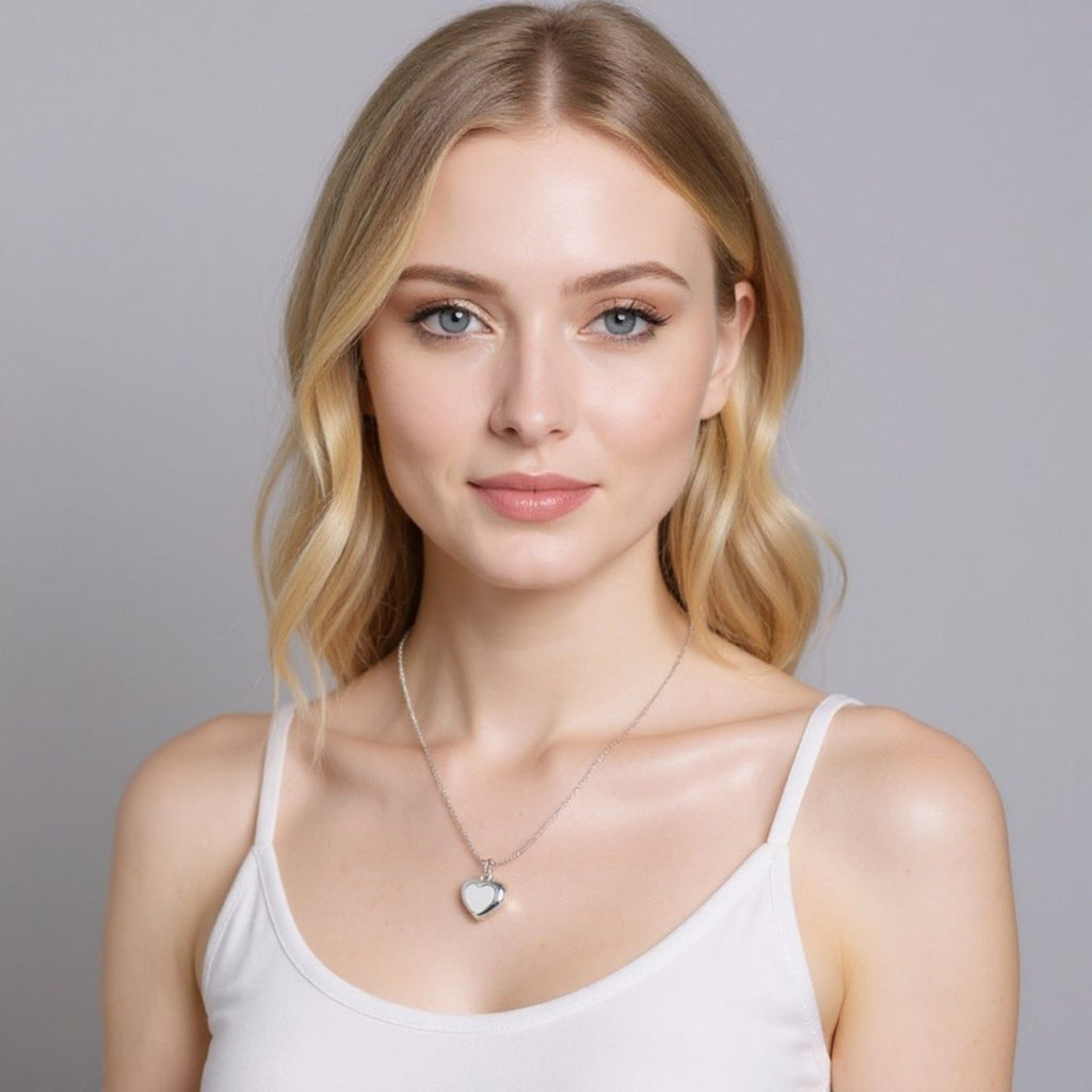 Open Heart Pendant Necklace Minimalist Outline Heart Chain Jewelry