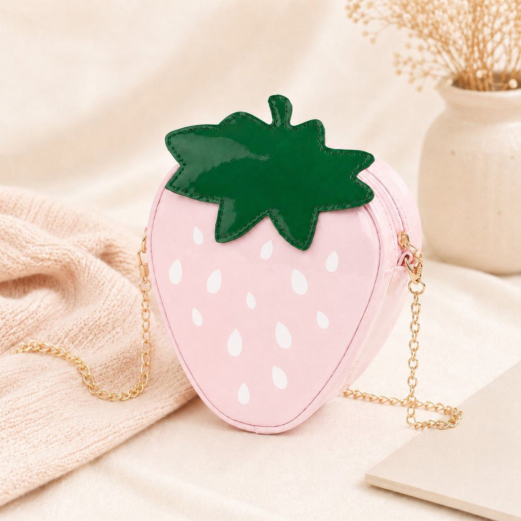 Strawberry Shaped Crossbody Bag with Chain Strap and Zip Closure