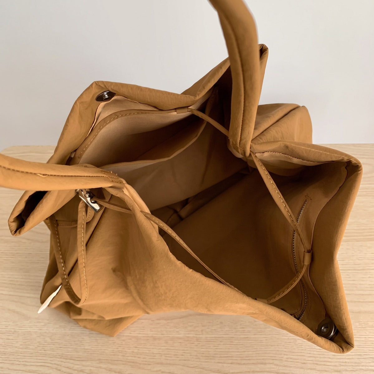 Lightweight Nylon Shoulder Tote Bag Large Capacity Casual Carryall