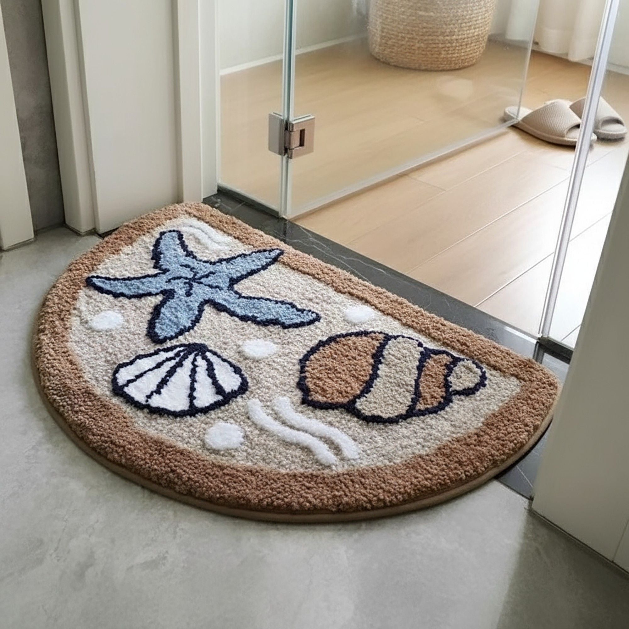 Tufted Floor Mat with Seashell and Starfish Design Non Slip Backing Soft Plush Decorative Entryway Rug