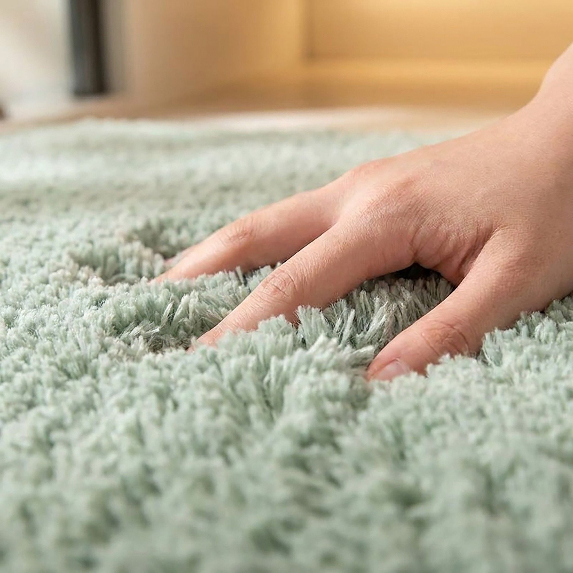 Plush Shag Bath Mat with Soft Pile Texture and Non Slip Backing