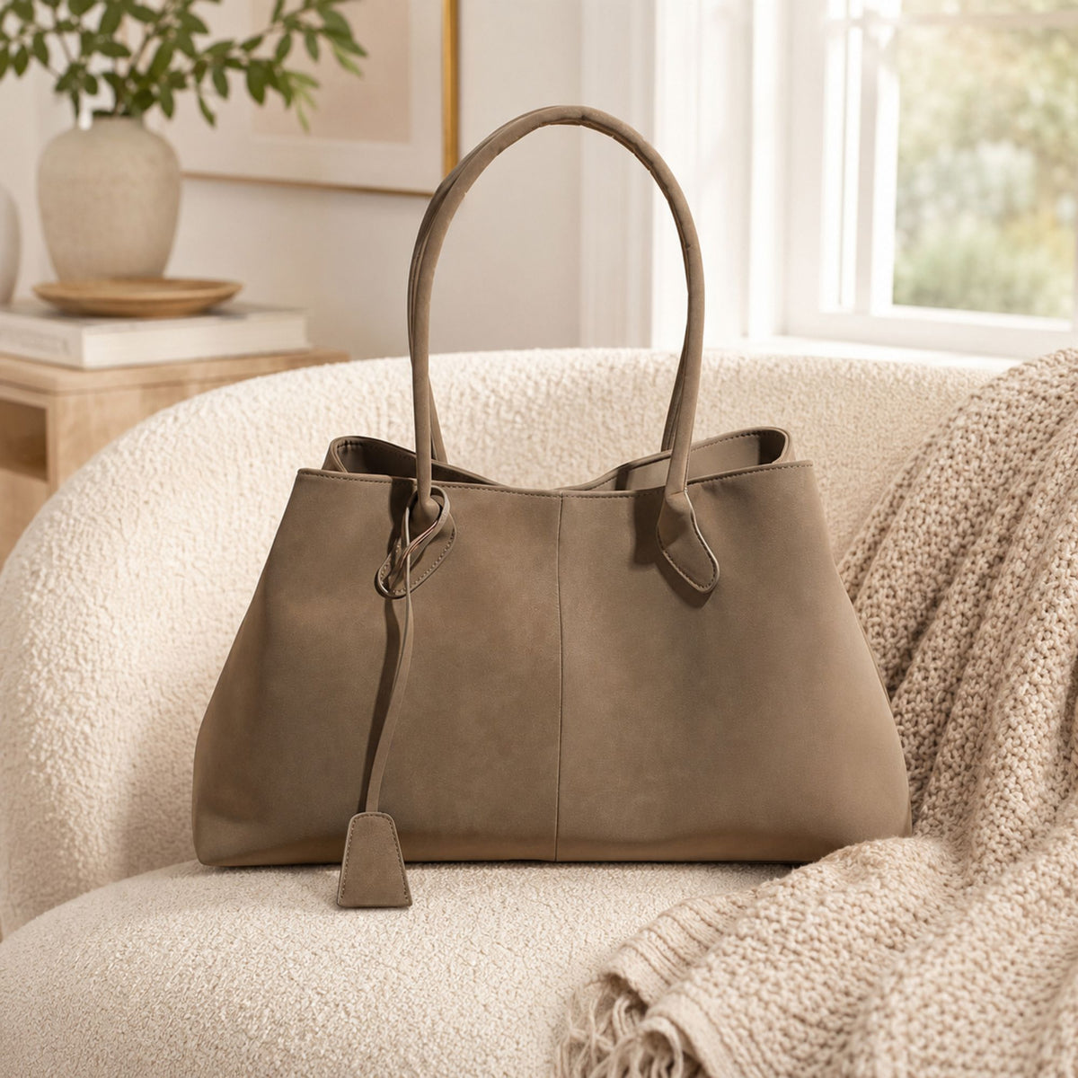 Faux Suede Shoulder Tote Bag Large Capacity Handbag with Magnetic Closure