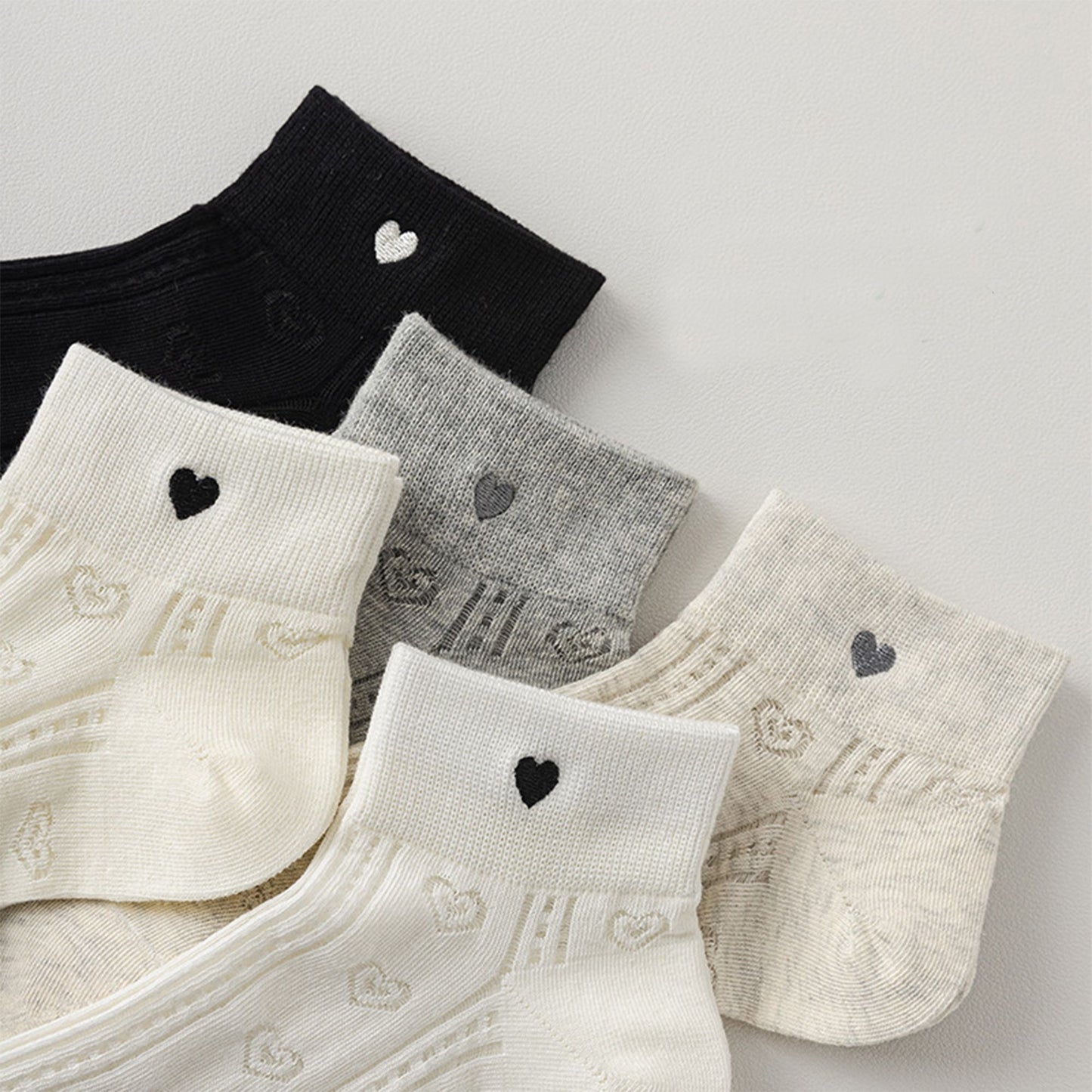 Anna-Kaci 4 Pairs Women's Heart Pattern Breathable Short Crew Socks Soft Stretch Knit Design Multiple Color Options