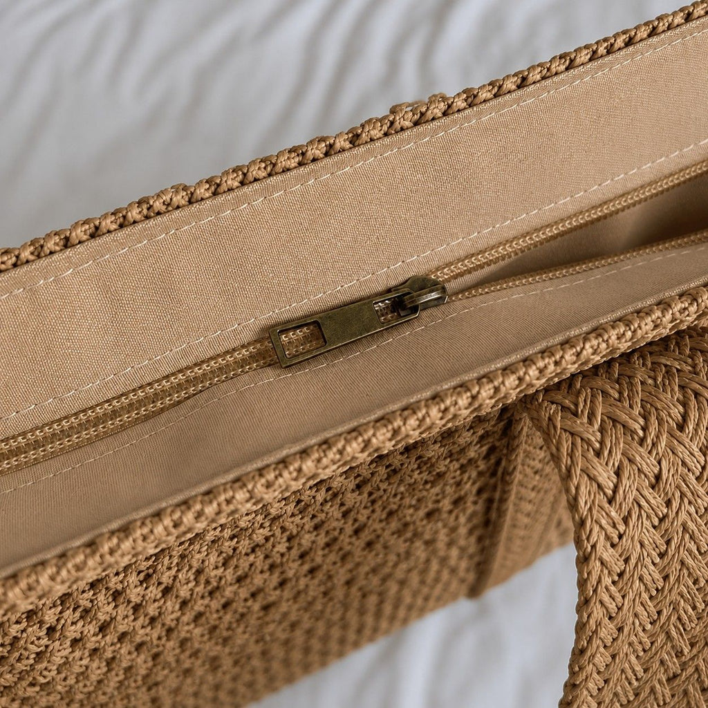 Woven Straw Tote Bag Large Capacity Zip Top Shoulder Carryall with Tassel Accent