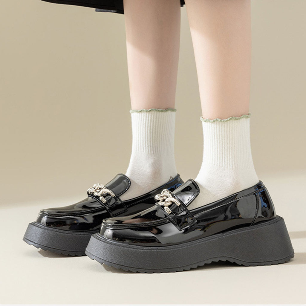 Anna-Kaci 4 Pairs Mid-Crew Ruffle Trim Socks with Contrast Toe Heel and Cat Embroidery Design
