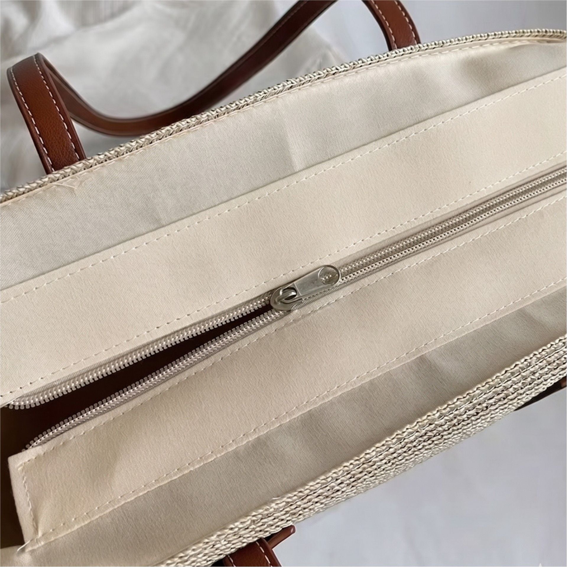 Striped Woven Straw Tote Bag Large Capacity Zip Top Shoulder Carryall Handbag