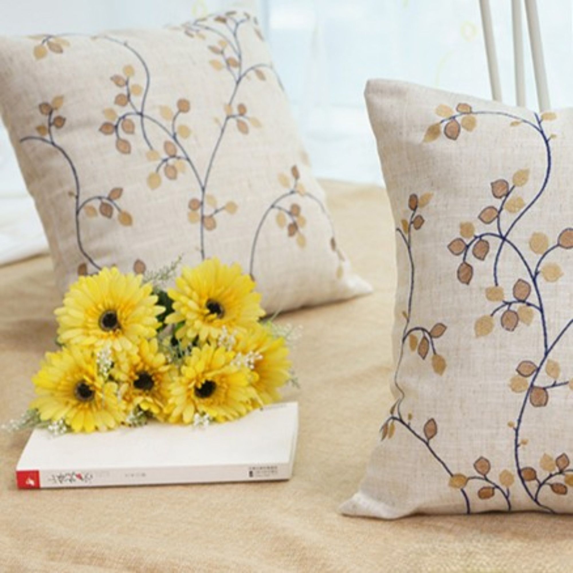 Square Pillow 15.7*15.7 in Cotton-Linen Fabric Decorative Throw Pillow
