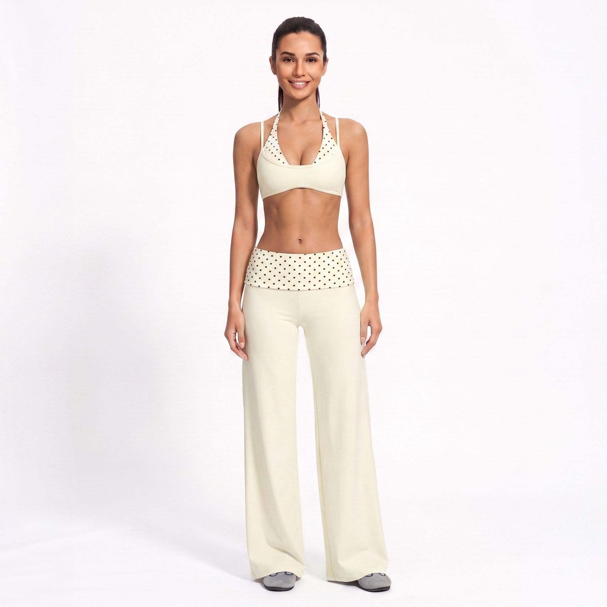 Layered Polka Dot Halter Sports Bra with Slim Straps for Yoga and Everyday Activewear