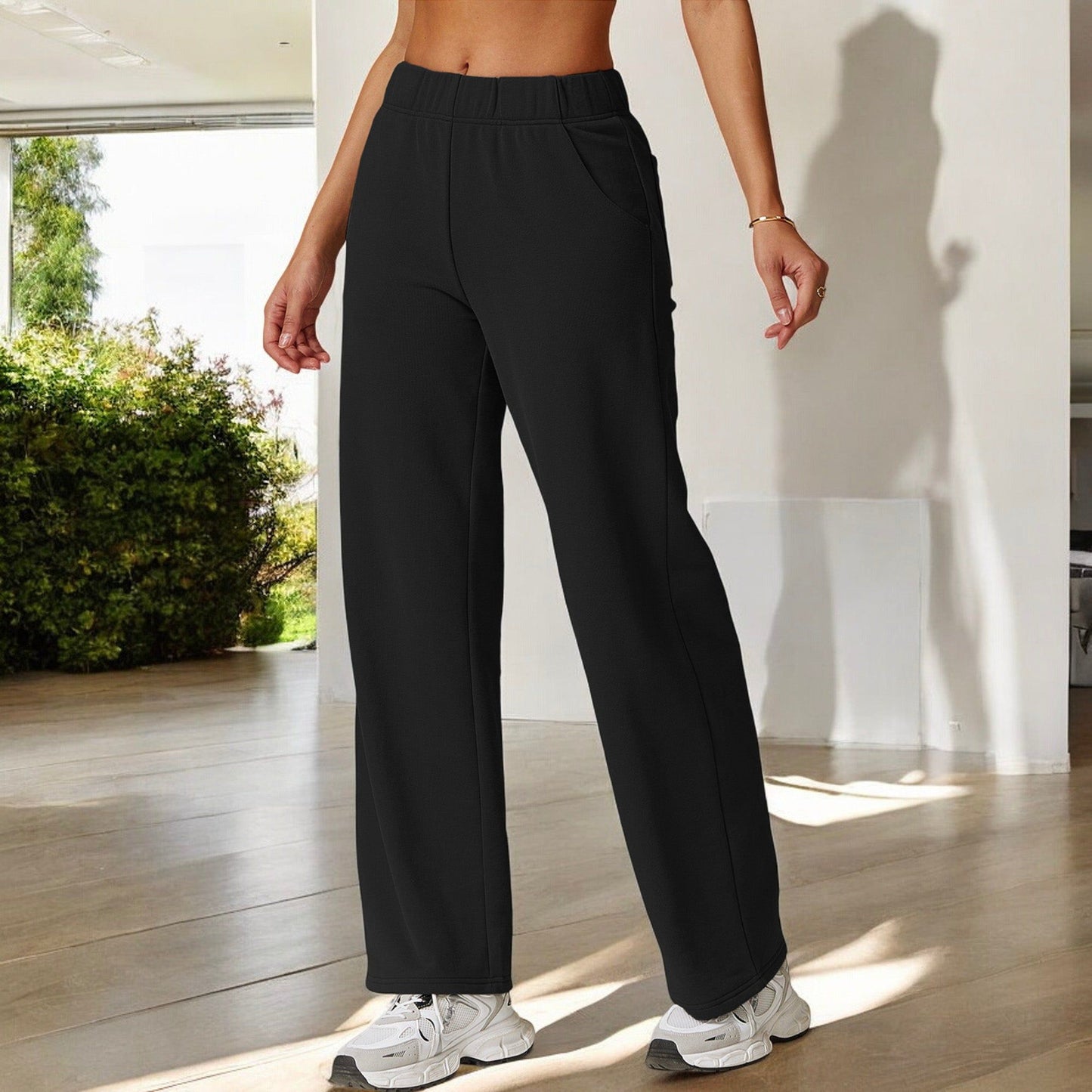 Elastic Waist Wide Leg Sweatpants with Pockets for Lounge and Casual Wear