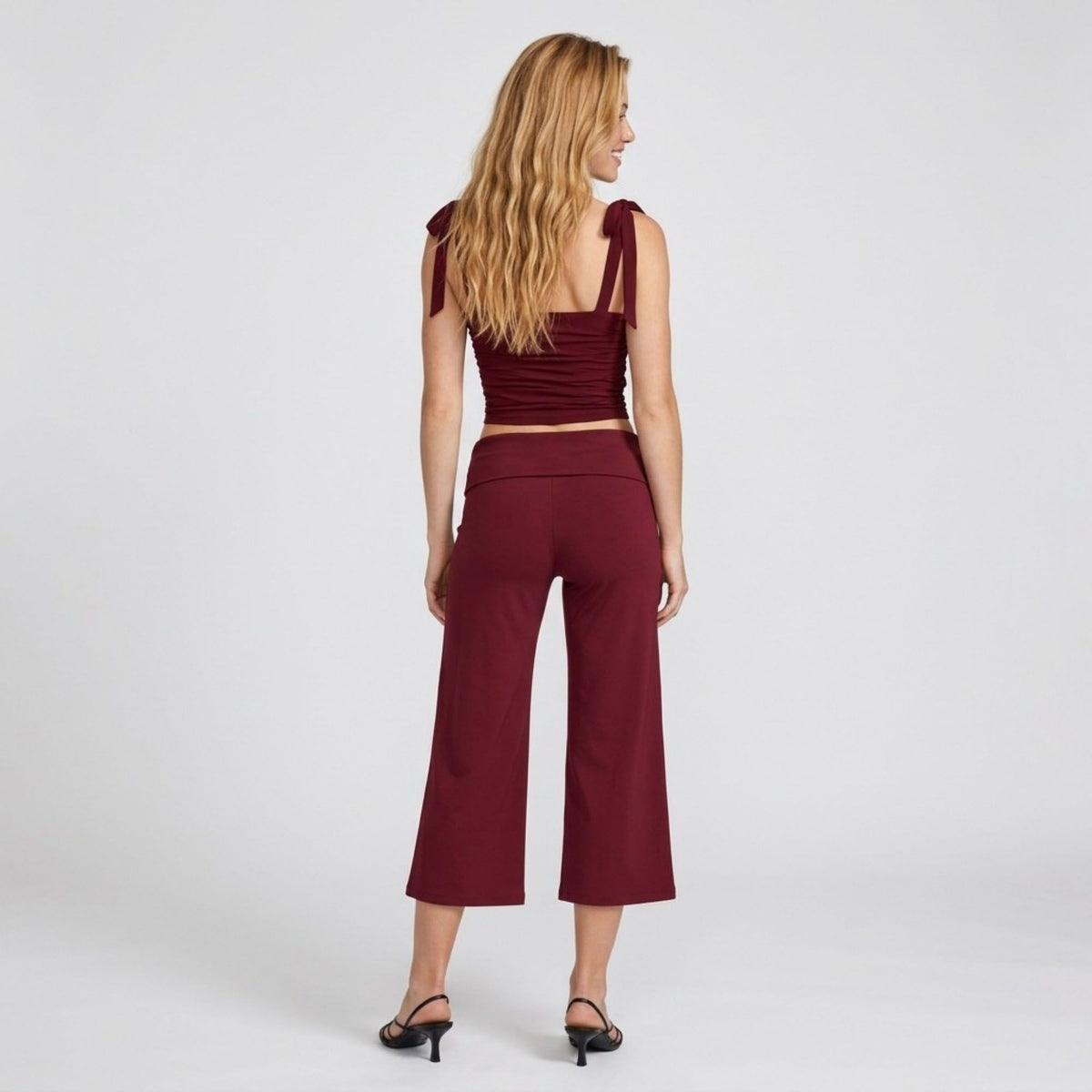 Foldover Waistband Cropped Wide-Leg Trousers Eye-Catching