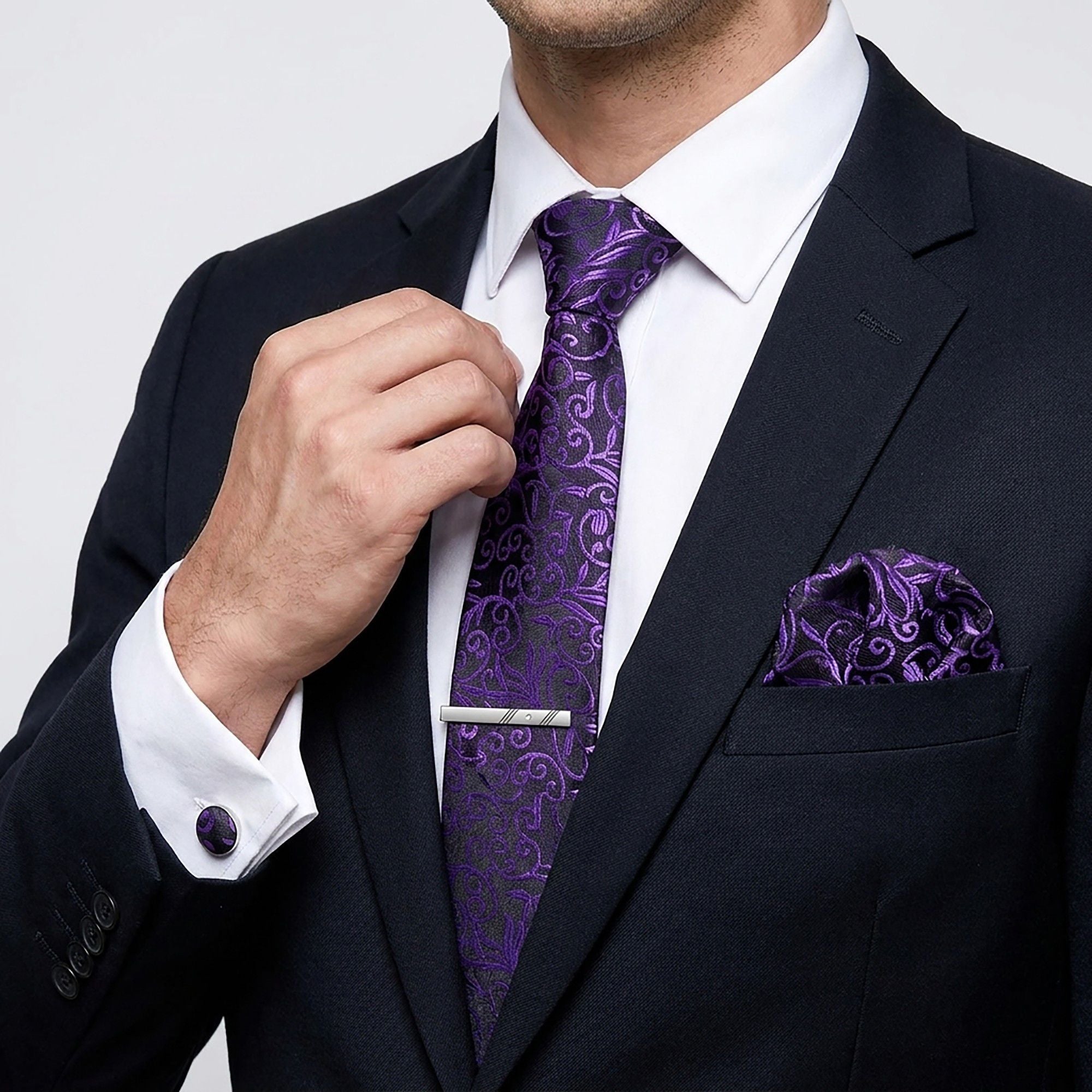 Men's Baroque Floral Tie Gift Set with Matching Pocket Square Cufflinks and Silver Tie Clip