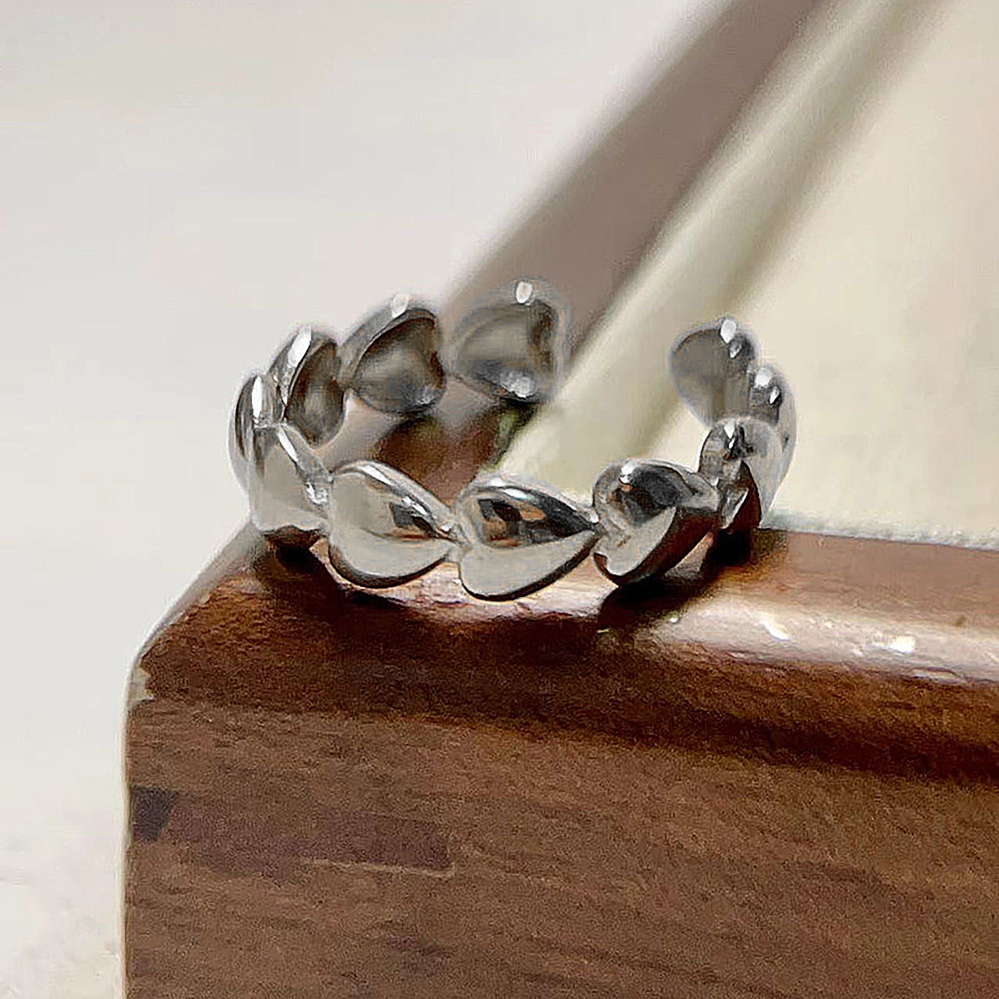 Women's Dainty Stackable Heart-Shaped Statement Ring for Daily & Romantic Styling