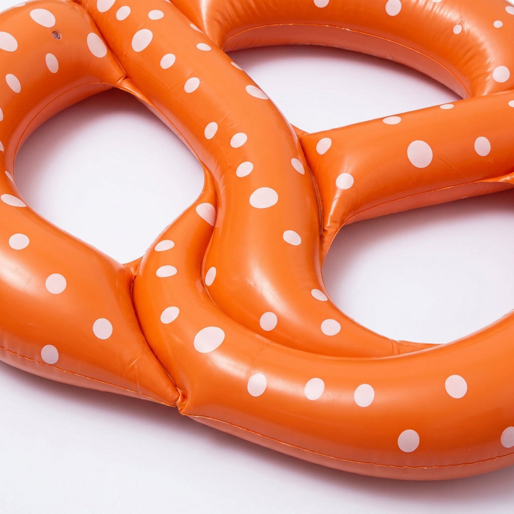 Inflatable Pretzel Pool Float Novelty Ring Float Durable PVC Water Float for Pool Beach Lake 94.5x57x57in