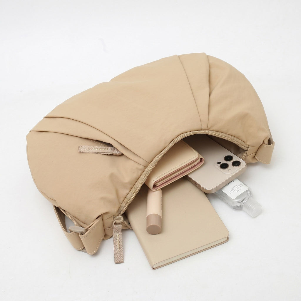 Lightweight Nylon Crescent Crossbody Bag Adjustable Strap Casual Everyday Shoulder Bag