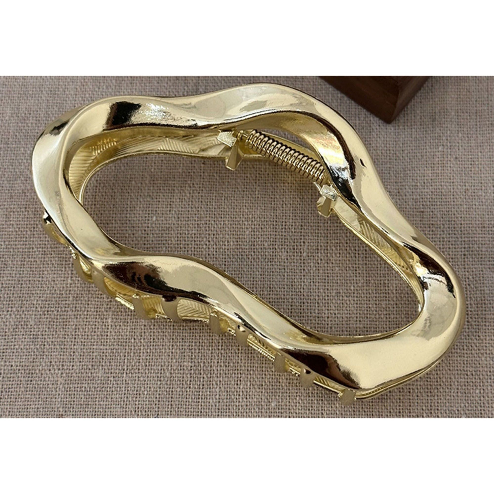 Women's Wavy Metal Hair Claw Clip with Hollow Design and Strong Grip 2.7x4.7in