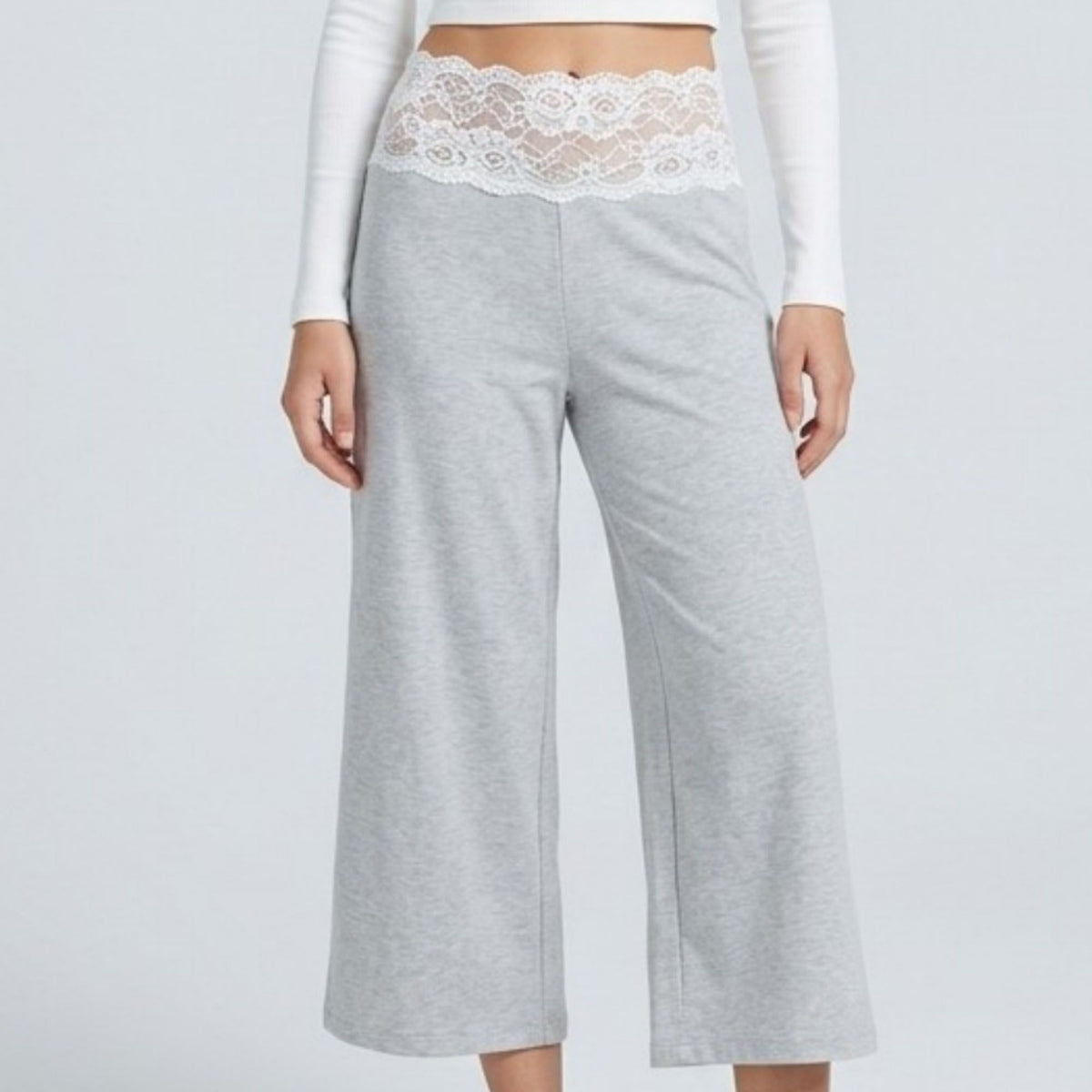 Lace Contrast Waistband Cropped Wide-Leg Trousers