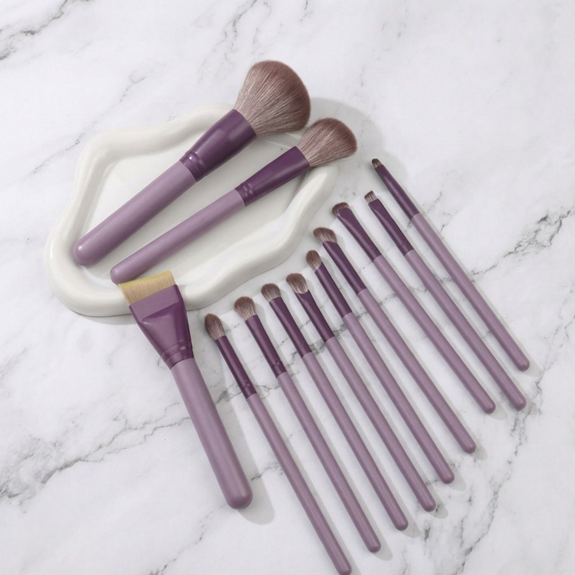 12 Piece Makeup Brush Set with Soft Synthetic Bristles for Face Eye Blending Contour Powder Foundation