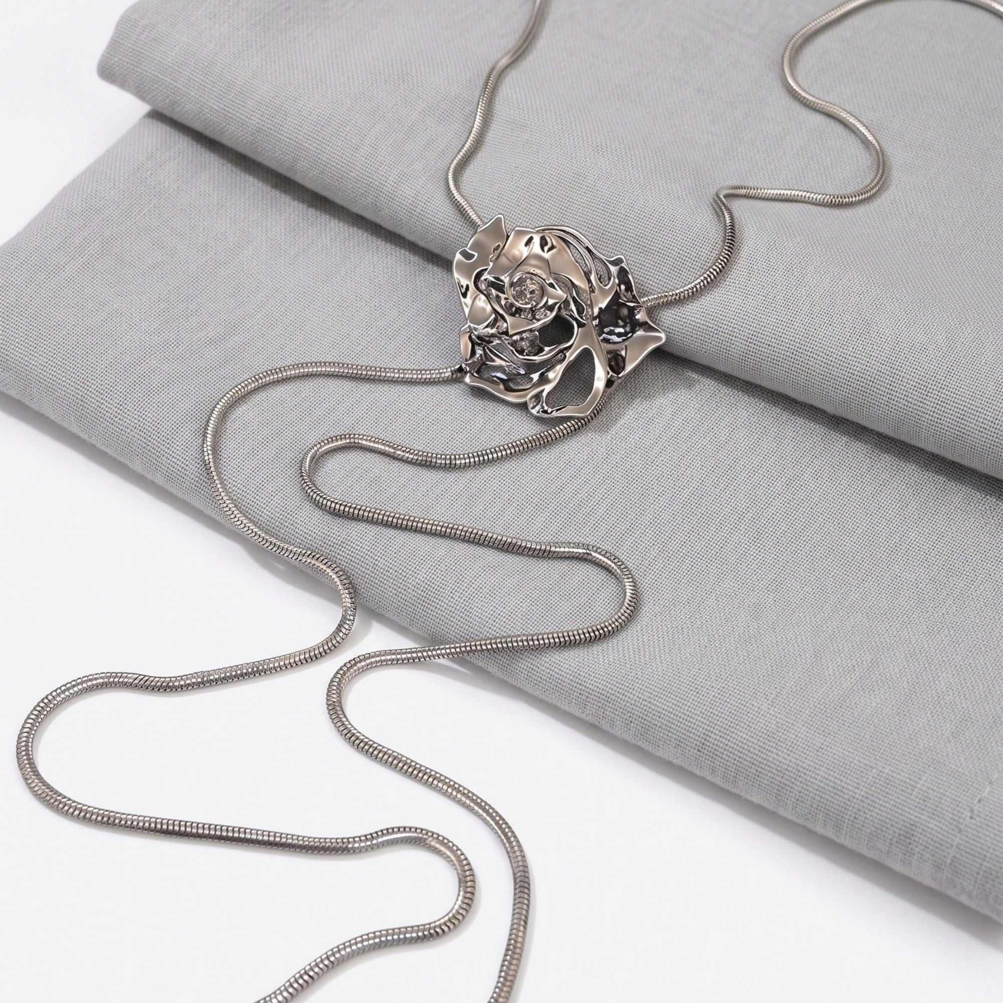 Rose Metal Waist Chain Adjustable Vintage Body Belt Floral Inspired Waist Jewelry 43.3in