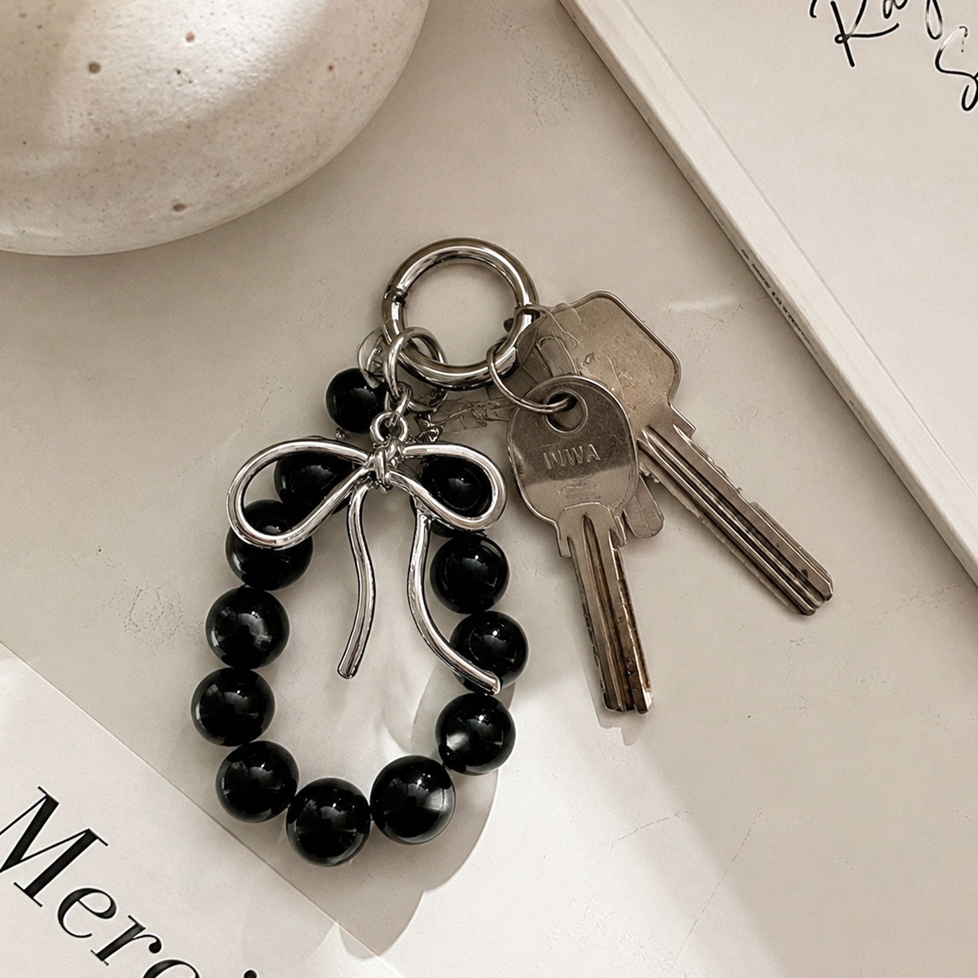 Beaded Bow Keychain with Round Bead Loop and Metal Clip Bag Charm